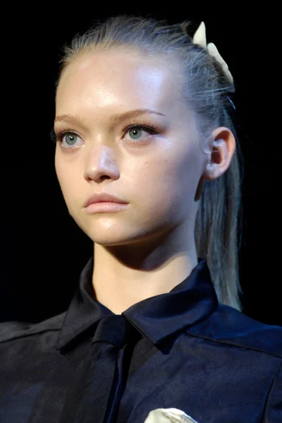 Look 1